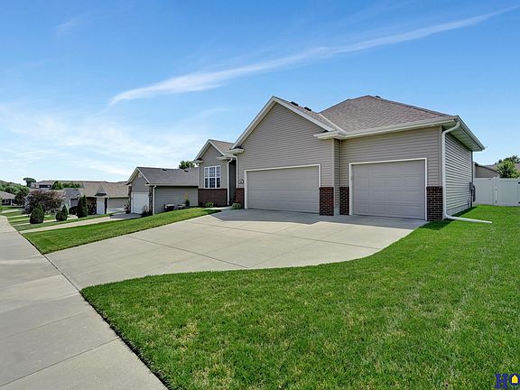3rd image of 7957 Bellagio Dr