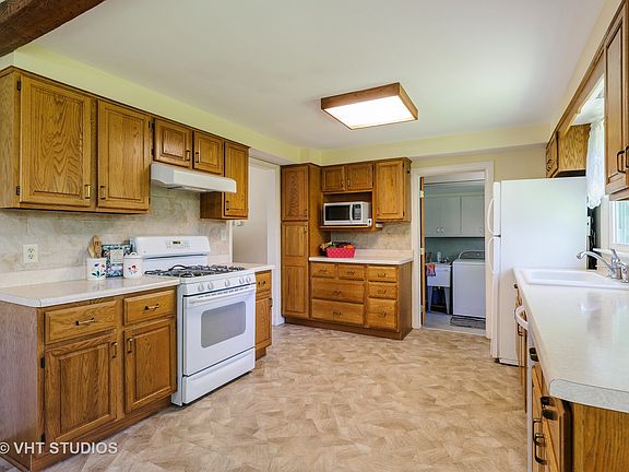 4th image of 2724 W Greenwood Ave