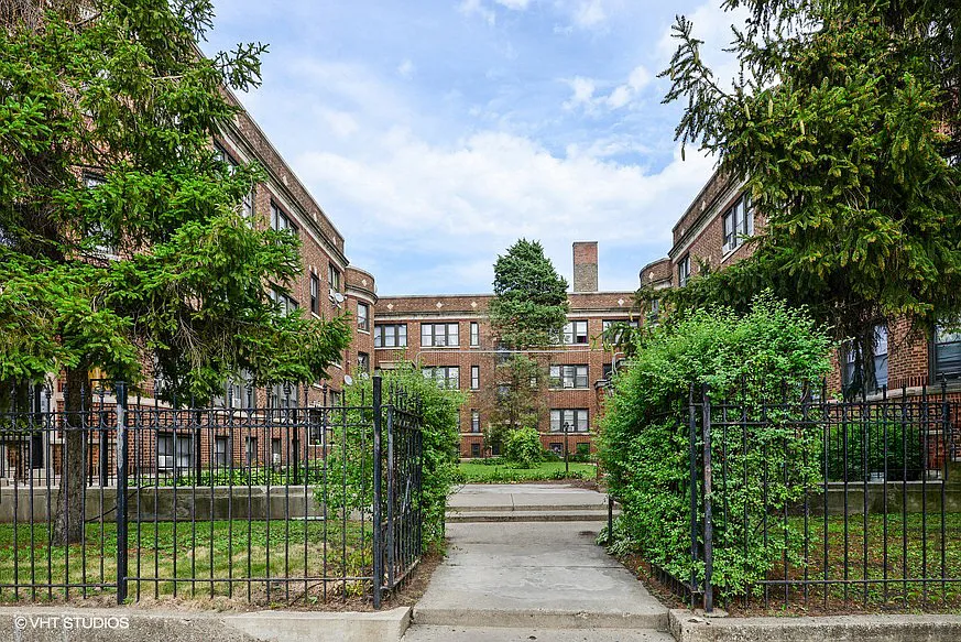 4615-27 N. Ashland Ave.