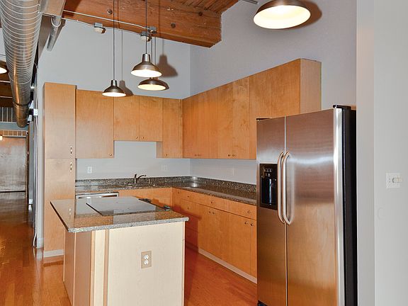 3rd image of 1312 Washington Ave APT 3A