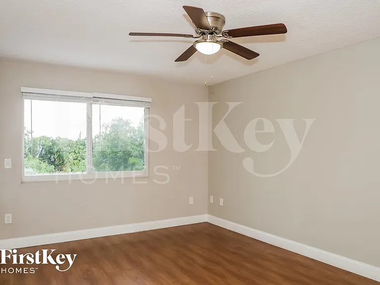 20323 SW 124th Ave — Photo 9