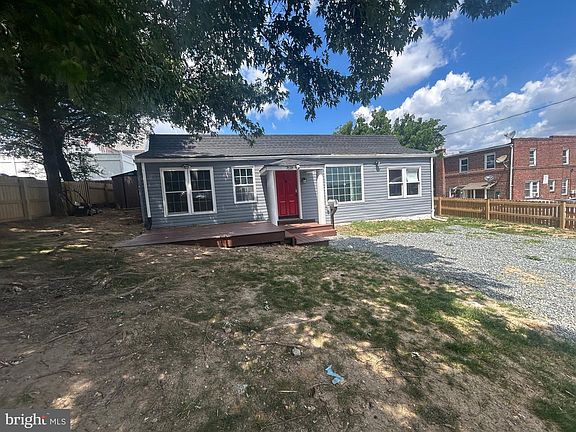 2nd image of 7618 Cypress Ave