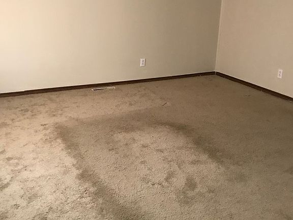 3rd image of 11404 E 51st St