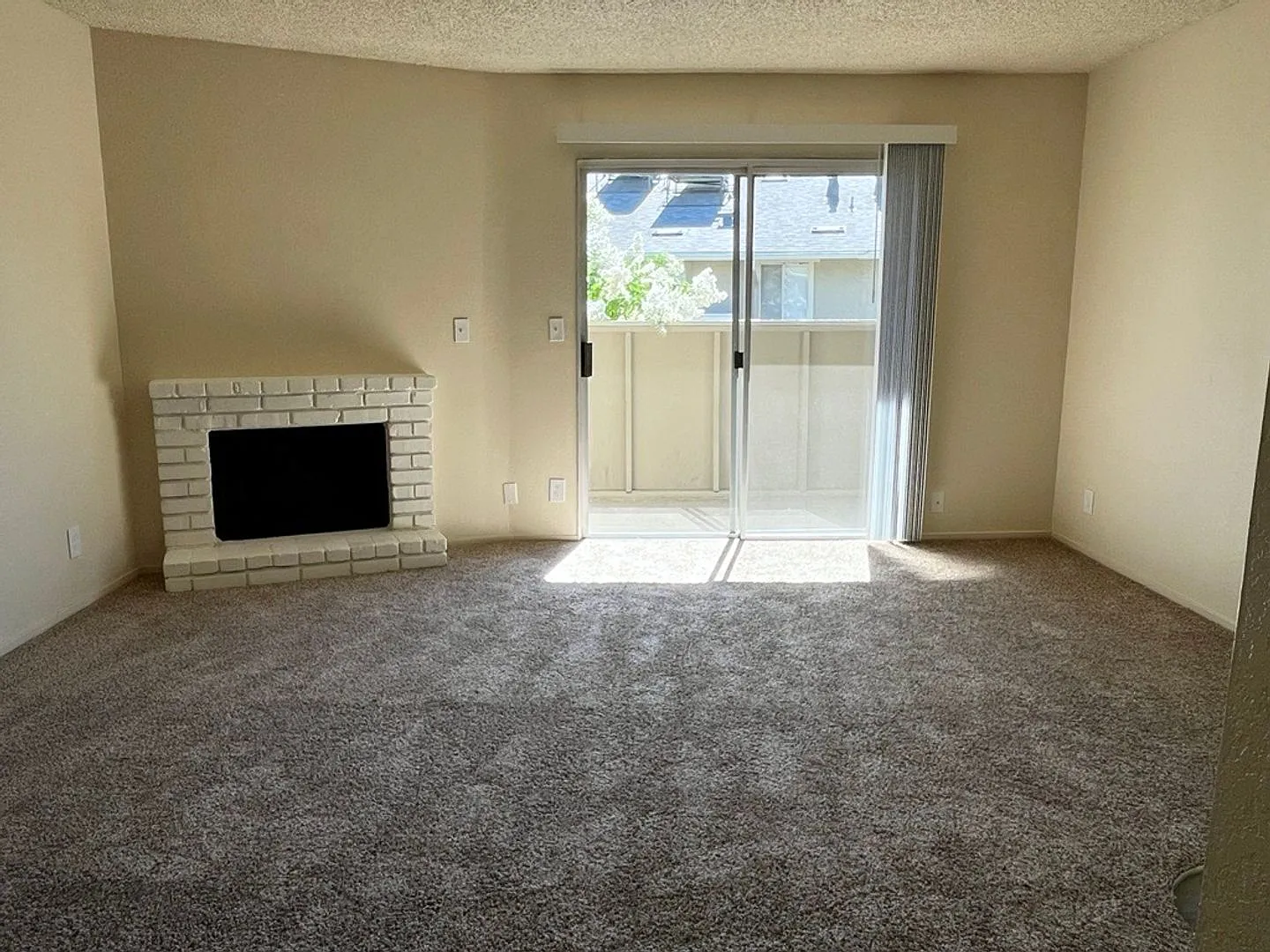Merit Manor Apartments — Photo 3