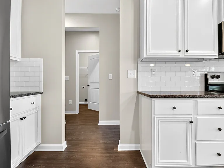 144 Reserve Pl — Photo 43
