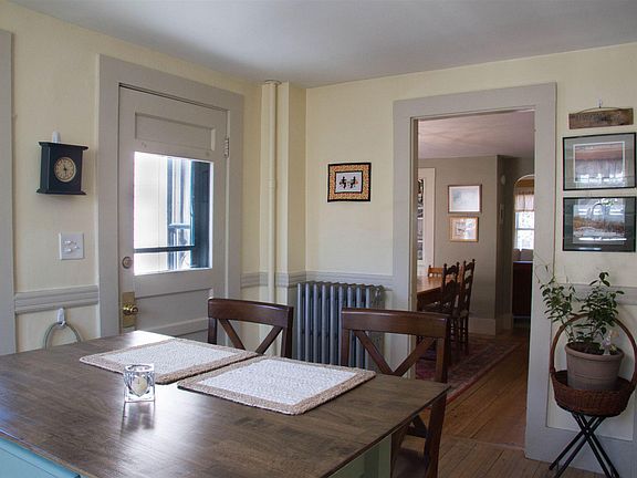 4th image of 170 Gates St