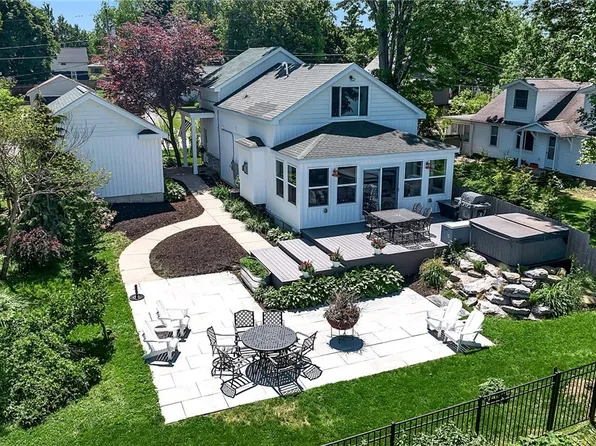 6504 Hamilton Dr, Derby, NY 14047