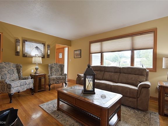5th image of 14861 Indian Creek Dr