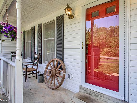 4th image of 39305 Thomas Dr