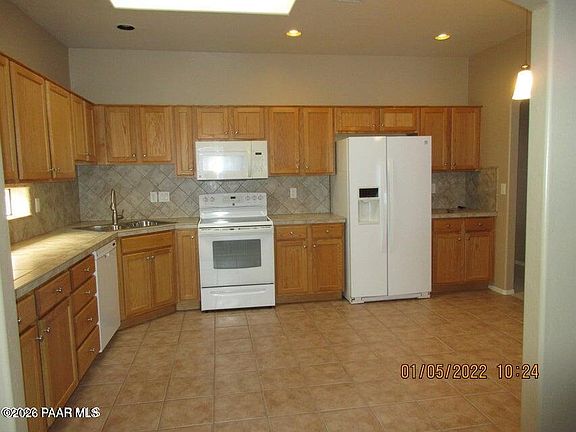 3rd image of 2823 Ithaca Dr