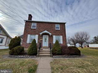 40 S 7th St, Quakertown, PA 18951