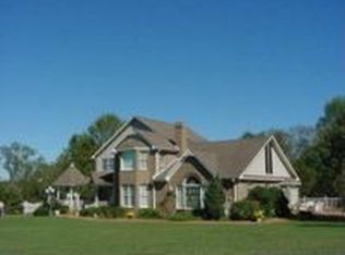 95 Countrywood Dr, Paris, TN 38242