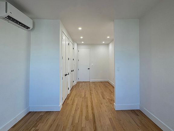 3rd image of 153 Williams Ave #2R