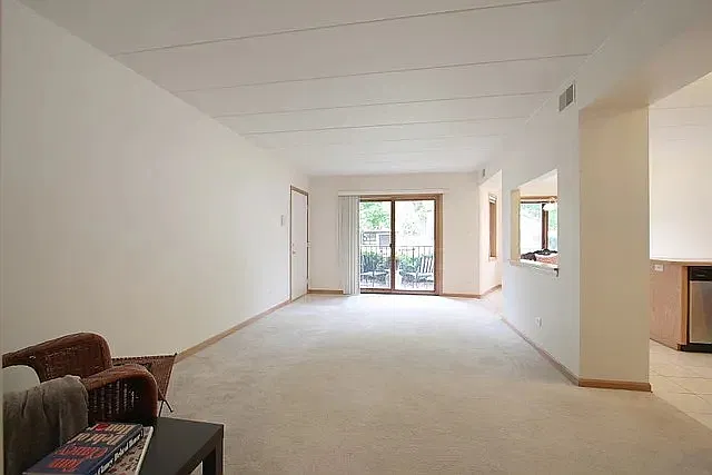 616 E 5th Ave — Photo 2