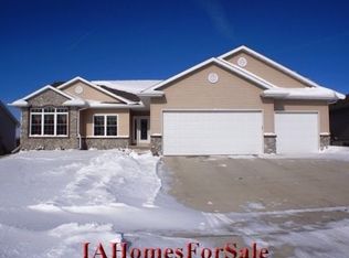 3107 Apollo St, Cedar Falls, IA 50613