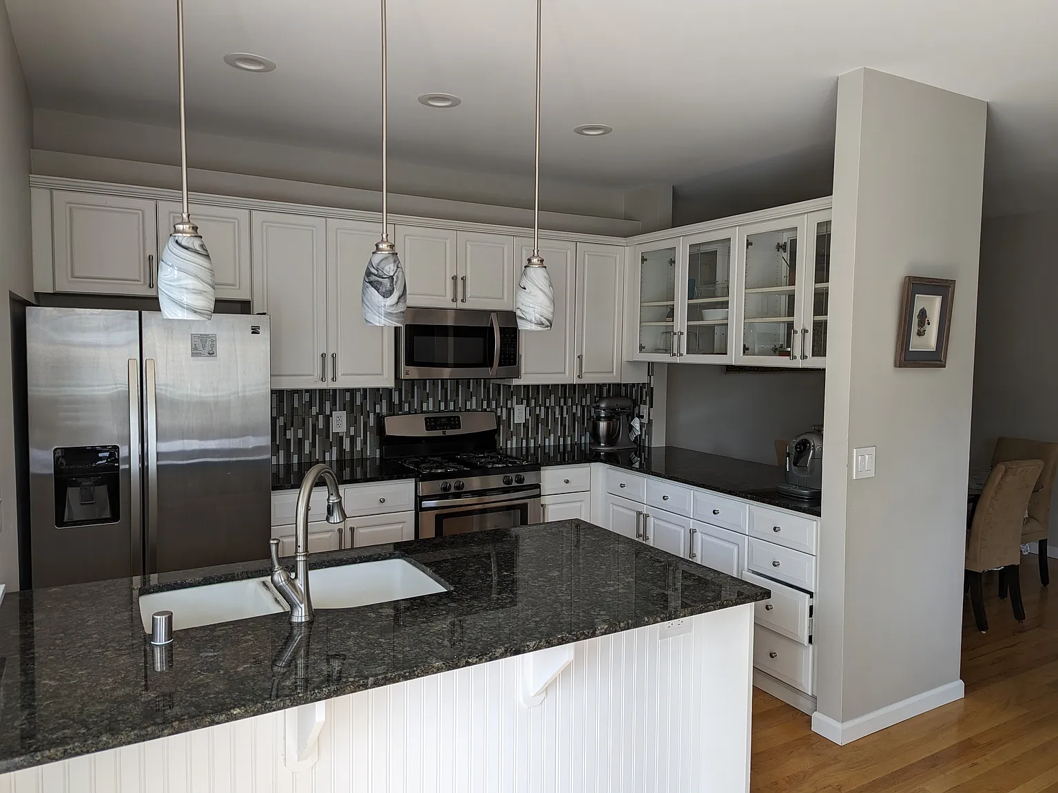 751 NW Juniper St — Photo 4