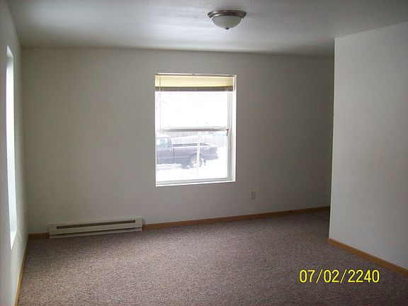 5th image of 828 Hobart St #A
