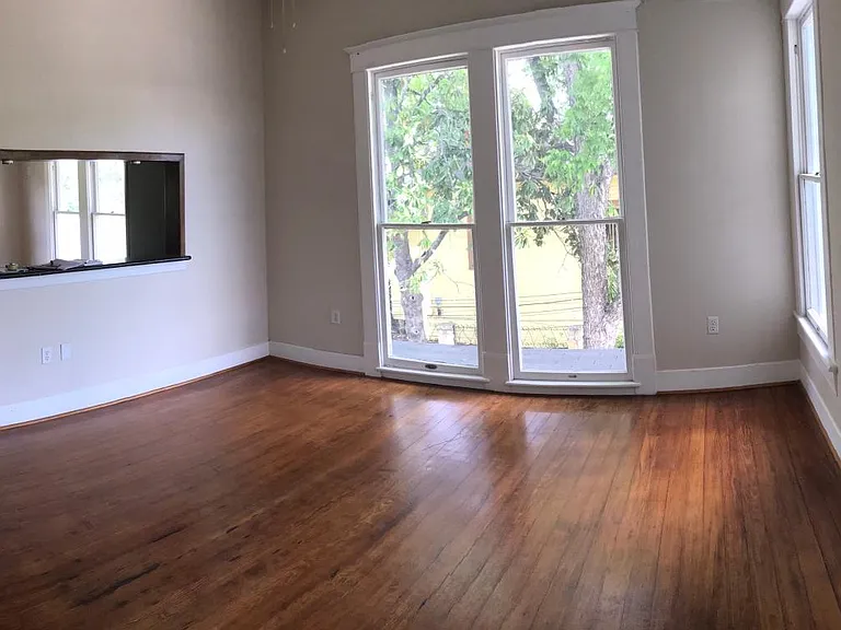 423 W Craig Pl #2 — Photo 5