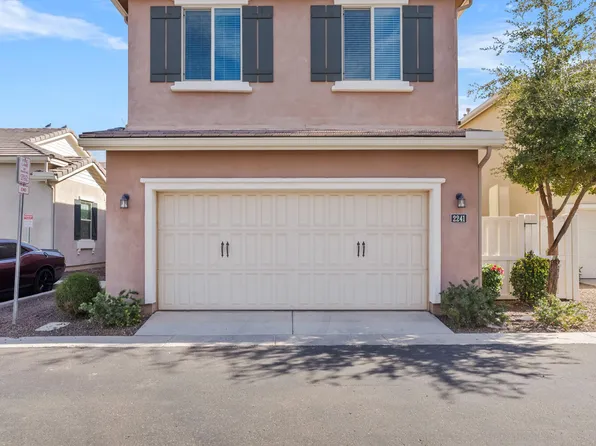 2241 S WALLRADE Lane, Gilbert, AZ 85295