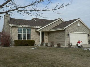 411 Pleasant St, Eagle, WI 53119