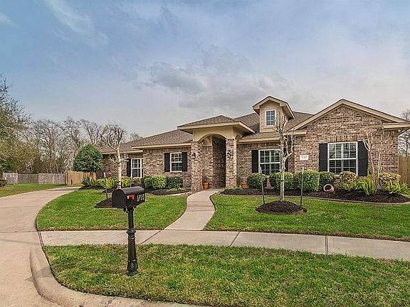 2nd image of 1703 Bear Creek Cir