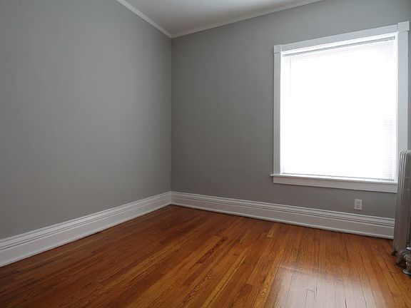 3rd image of 222 Pleasant St APT 2