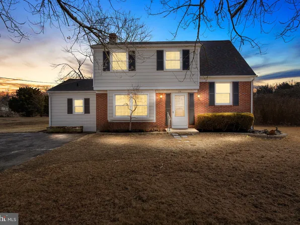 23 Vincentown Rd, Pemberton, NJ 08068