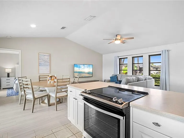 4530 W Coral Cir — Photo 17