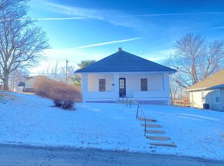 307 N 4th St, Fairfax, MO 64446