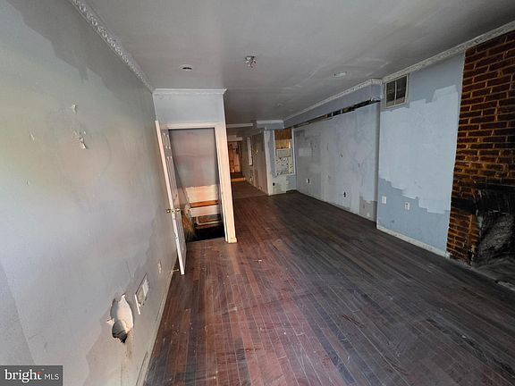 2nd image of 336 S Stricker St