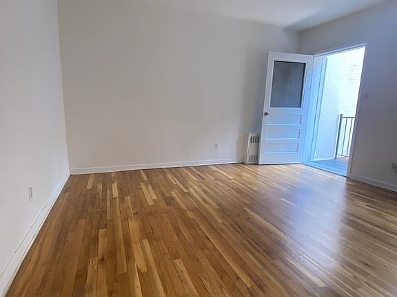 3rd image of 70 W 71st St #4H7
