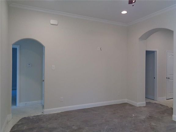 4th image of 3042 Ramsey Ave