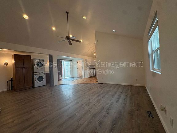 4th image of 310 S 2nd Ave #2