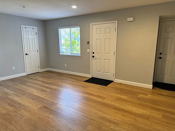 4th image of 3190 Lirio Ct