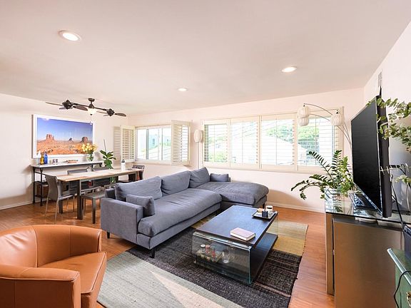 3rd image of 1121 N Olive Dr #388
