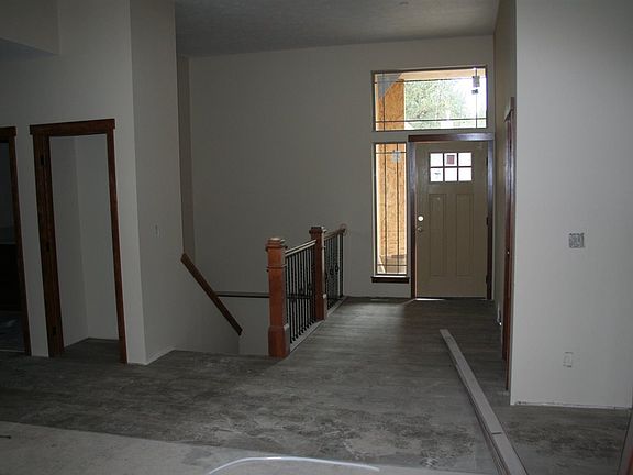 4th image of 10726 E 39th Ln