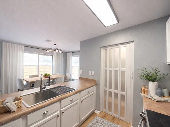 54 badgers, San Antonio, TX 78238