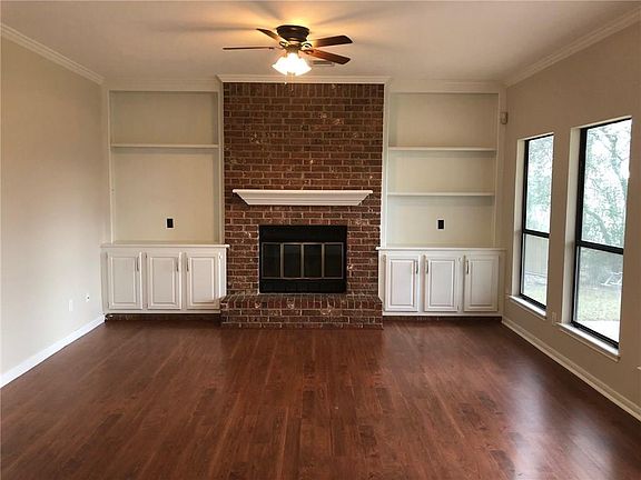 4th image of 9301 Grand Oak Cv