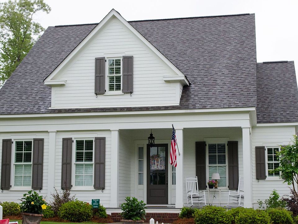 1st image of 689 Founders Park Dr W