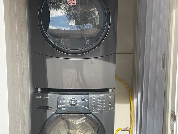 Shared washer/dryer