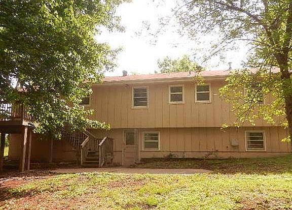 2nd image of 832 S 53rd St