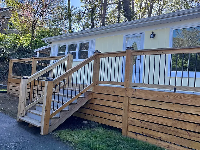 1250 Sq. ft. House in quiet neighborhood off the road - 3BR 2 Bath - Laundry room and storage room. Completely remodeled. Garden space!