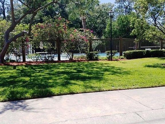 3rd image of 3107 Creekgrove Ct