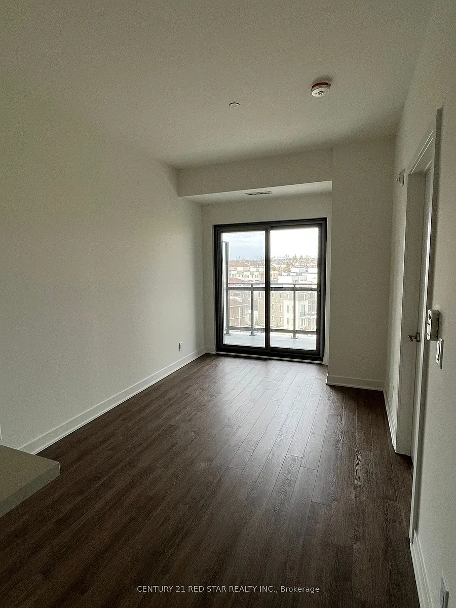 Building Photo - 51 Clarington Blvd #608