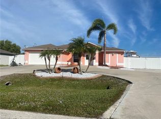 705 SW 18th Ter, Cape Coral, FL 33991