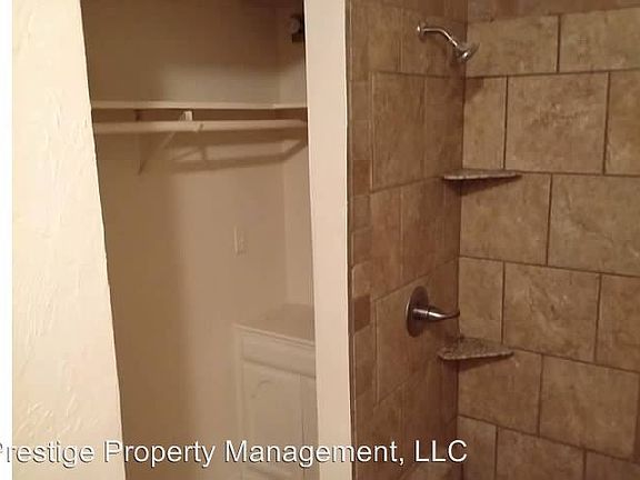 5th image of 11337 N May Ave APT C