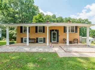 1372 Rainbow Forest Dr, Lynchburg, VA 24502