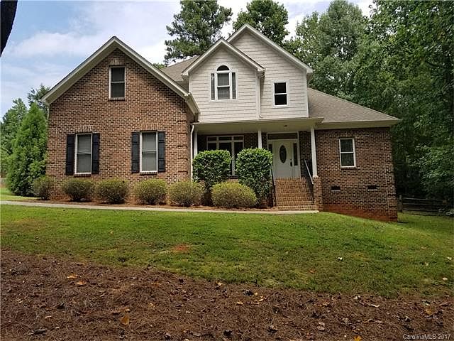 1st image of 140 Hideaway Ln