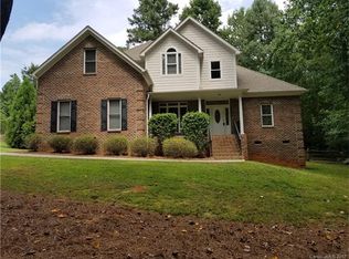 140 Hideaway Ln, Mooresville, NC 28117