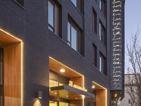 4th image of 2556 Telegraph Ave #504